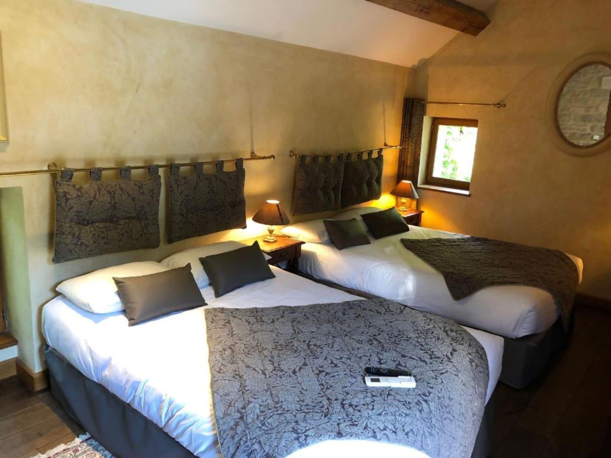 Chateau De Challanges Hotel Beaune (Cote d'Or)
