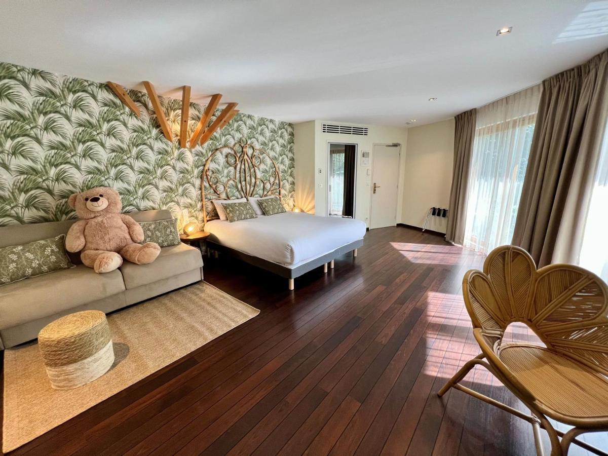 Chateau De Challanges 4*
